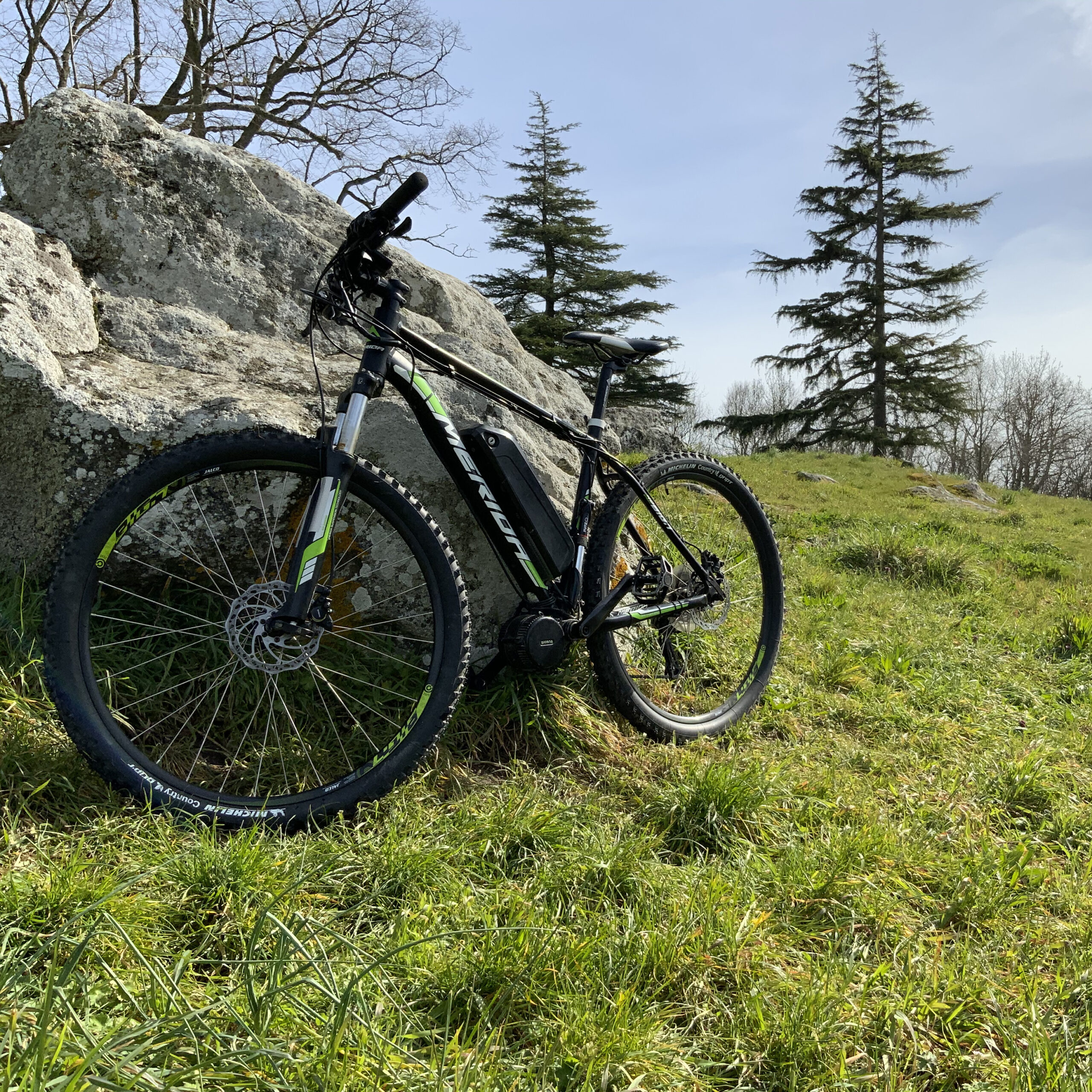 Vélo électrifié à l'atelier Electricycles de la Baie