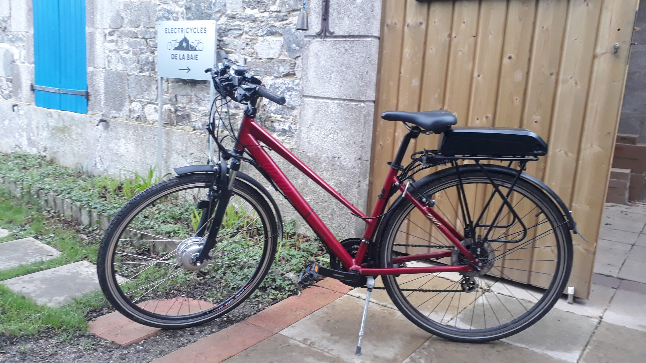 Vélo électrifié équipé d'un moteur roue avant